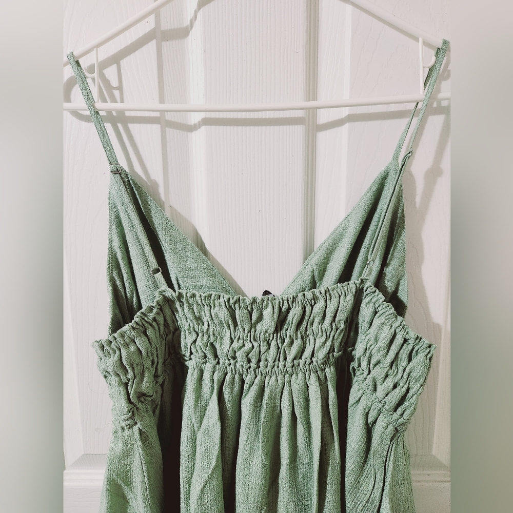 Dress - Picture 2 of 5